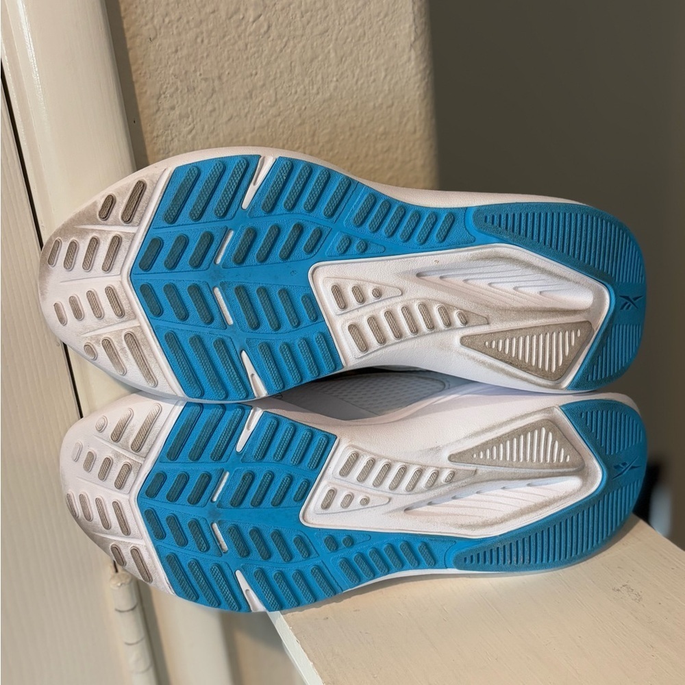 Reebok Energen Tech 2 Running Shoe Moon/ Orange/ Cyan Women’s Size 7.5 Tried On - Picture 10 of 10
